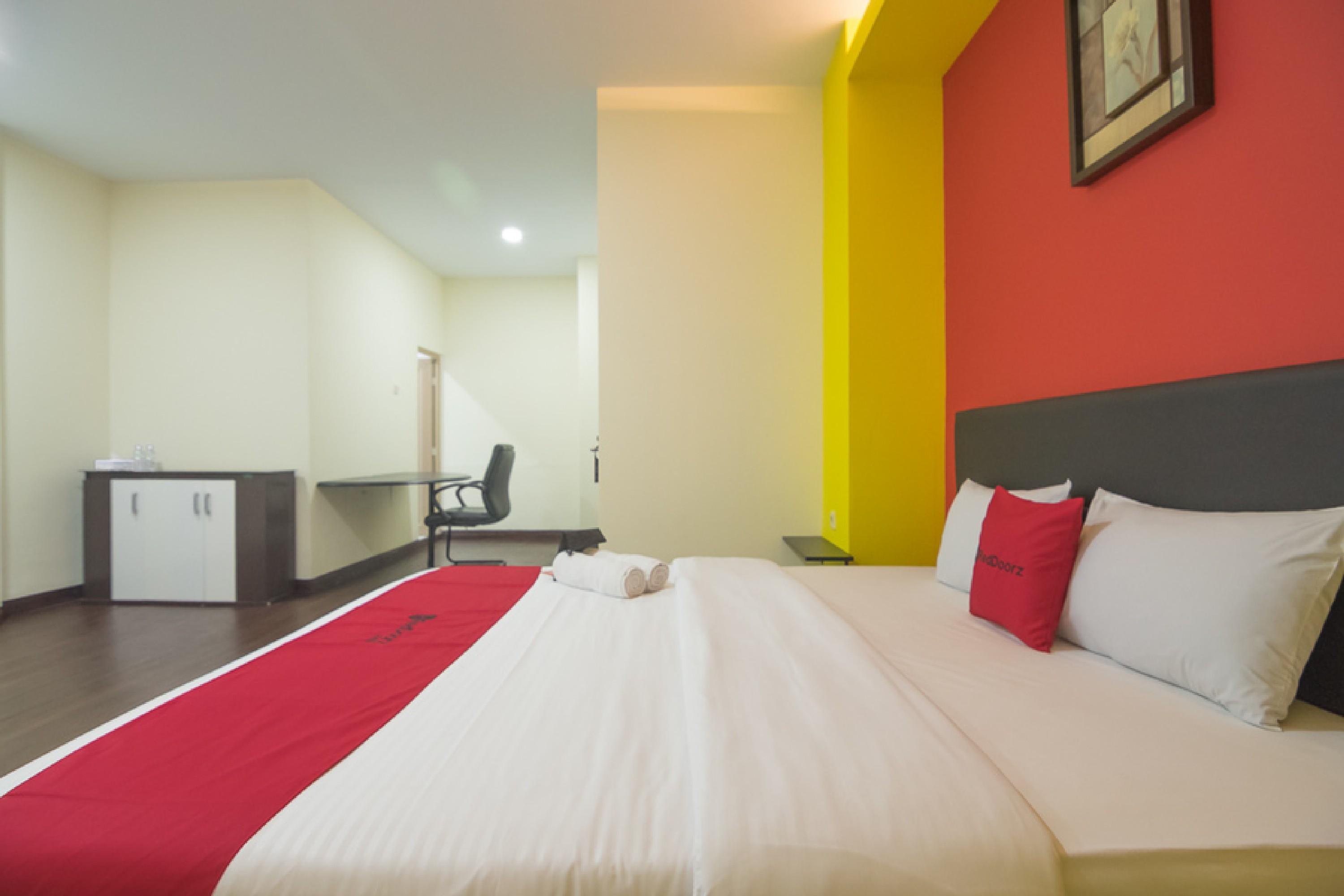 RedDoorz near ITC Mangga Dua Hotel Jakarta Bagian luar foto