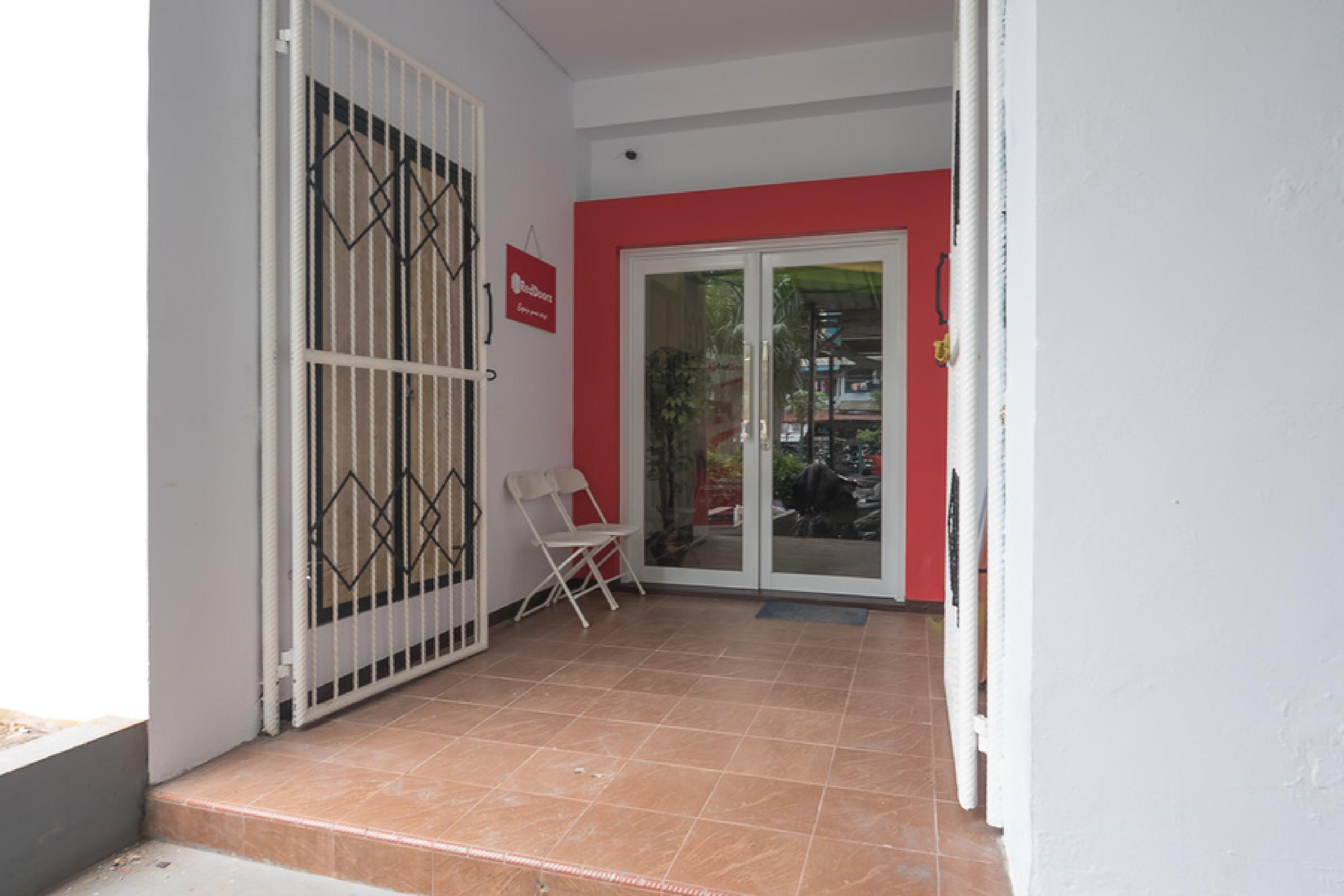 RedDoorz near ITC Mangga Dua Hotel Jakarta Bagian luar foto